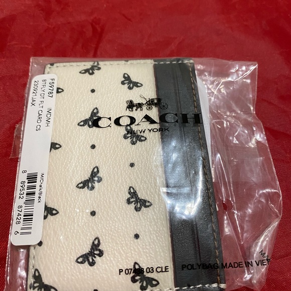 Authentic COACH CV CARD HOLDER PATENT LEATHER - Picture 7 of 8